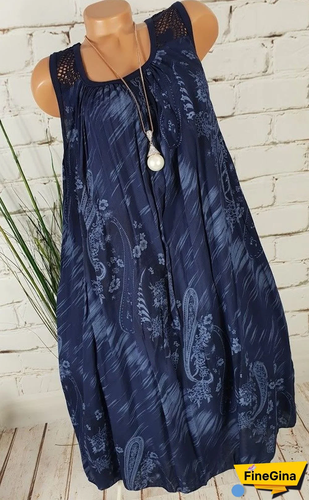 Women Scoop Neck Sleeveless Printed Dress