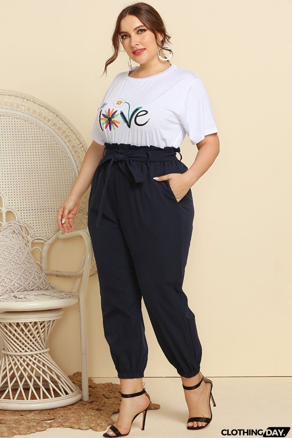 Graphic Tee and Belted Paperbag Joggers Set