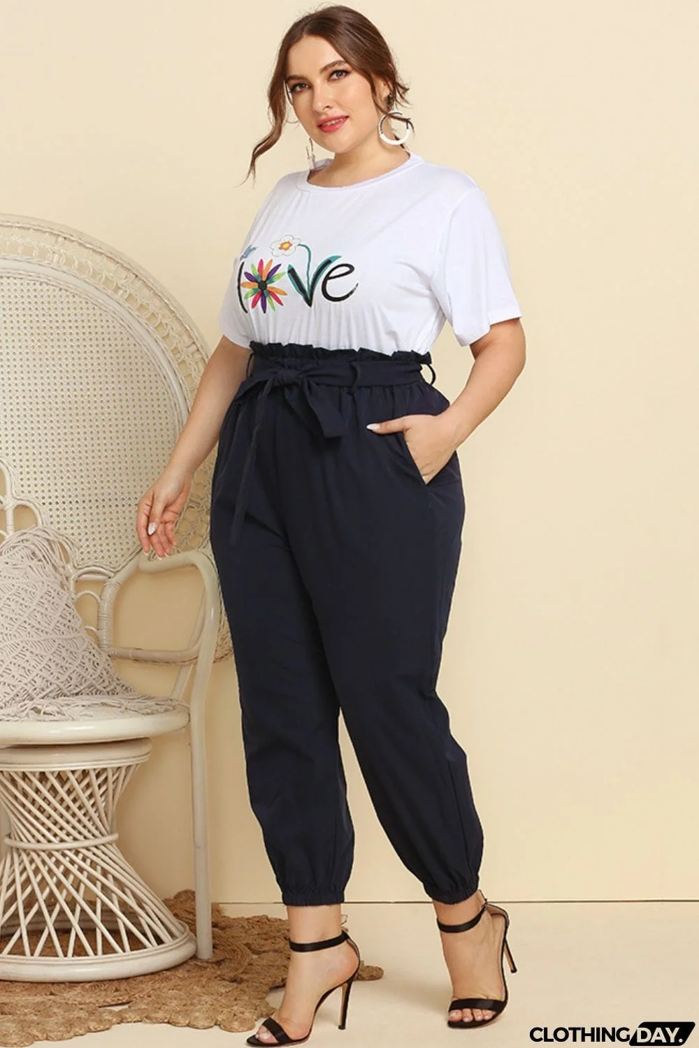 Graphic Tee and Belted Paperbag Joggers Set