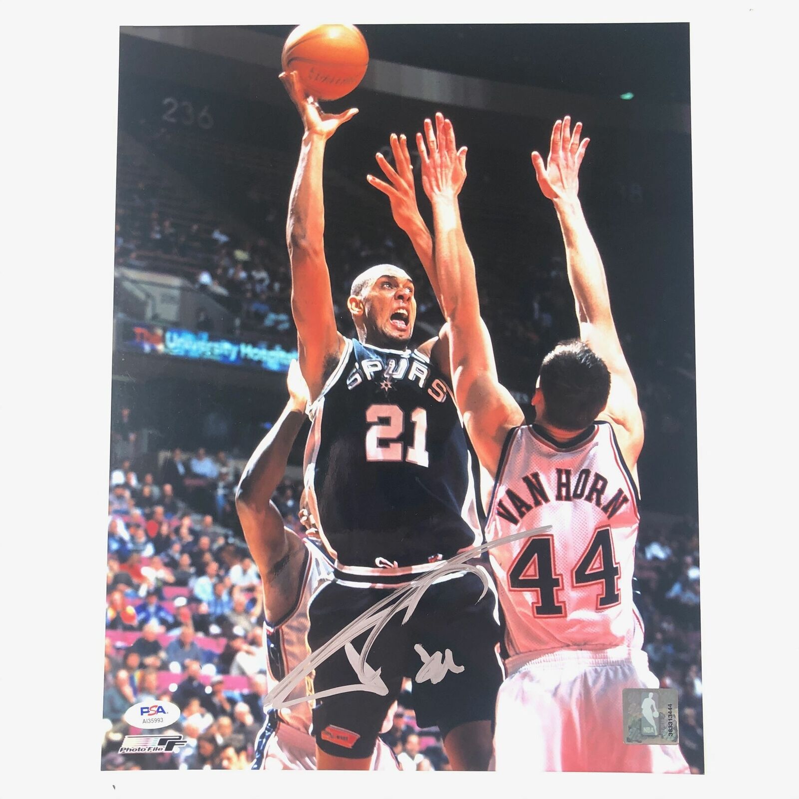 Tim Duncan signed 11x14 Photo Poster painting PSA/DNA San Antonio Spurs Autographed