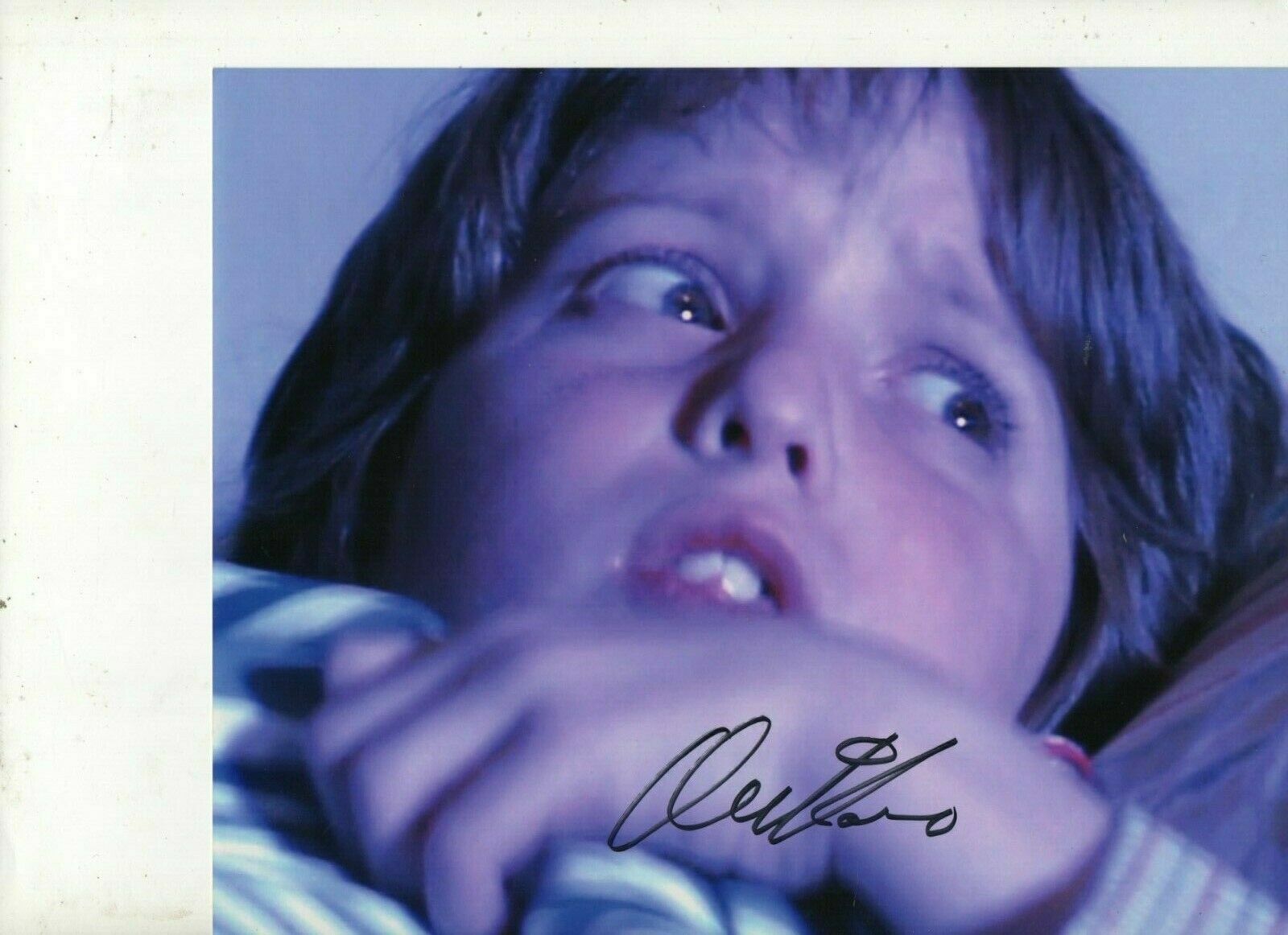 HORROR - OLIVER ROBINS personally signed picture 8 x 10