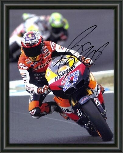 CASEY STONER - MOTO GR CHAMP - A4 SIGNED AUTOGRAPHED Photo Poster painting POSTER  POSTAGE