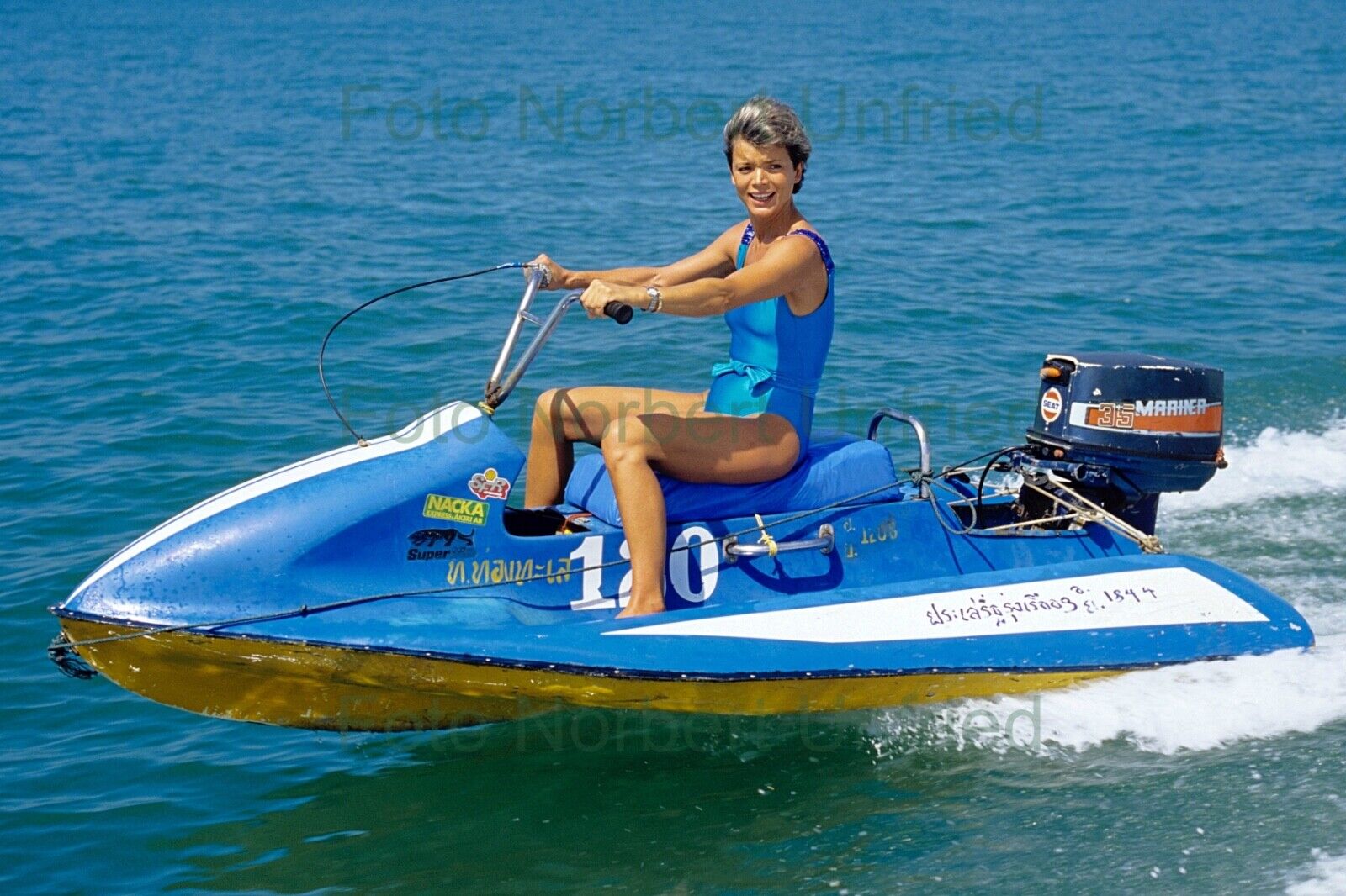 Uschi Glass on The Jet Ski - Photo Poster painting 20 X 30 CM Without Autograph (Nr 2-35