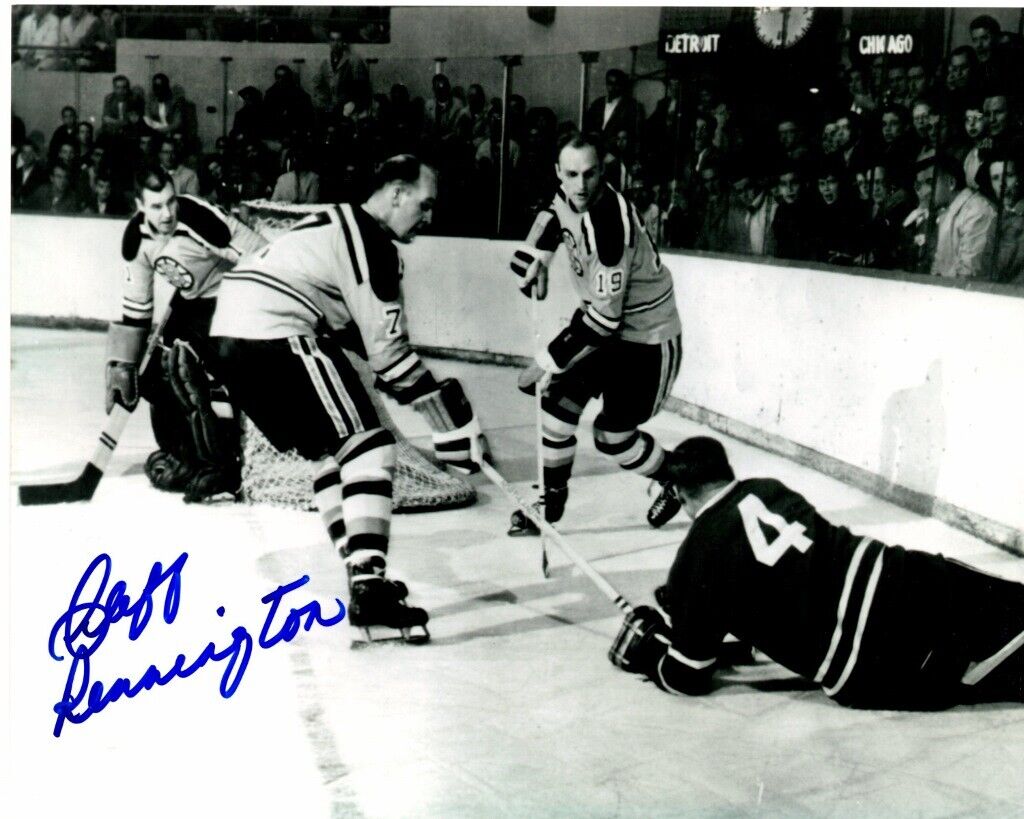 Cliff Pennington Signed - Autographed Boston Bruins 8x10 inch Photo Poster painting