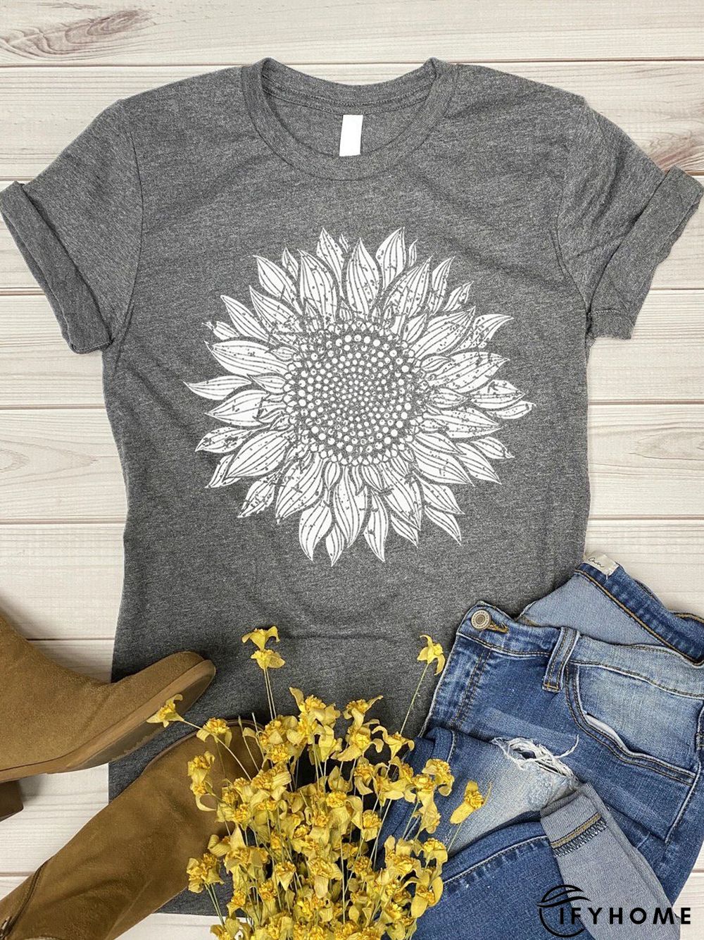 Sunflower Bloom Graphic Tee | IFYHOME