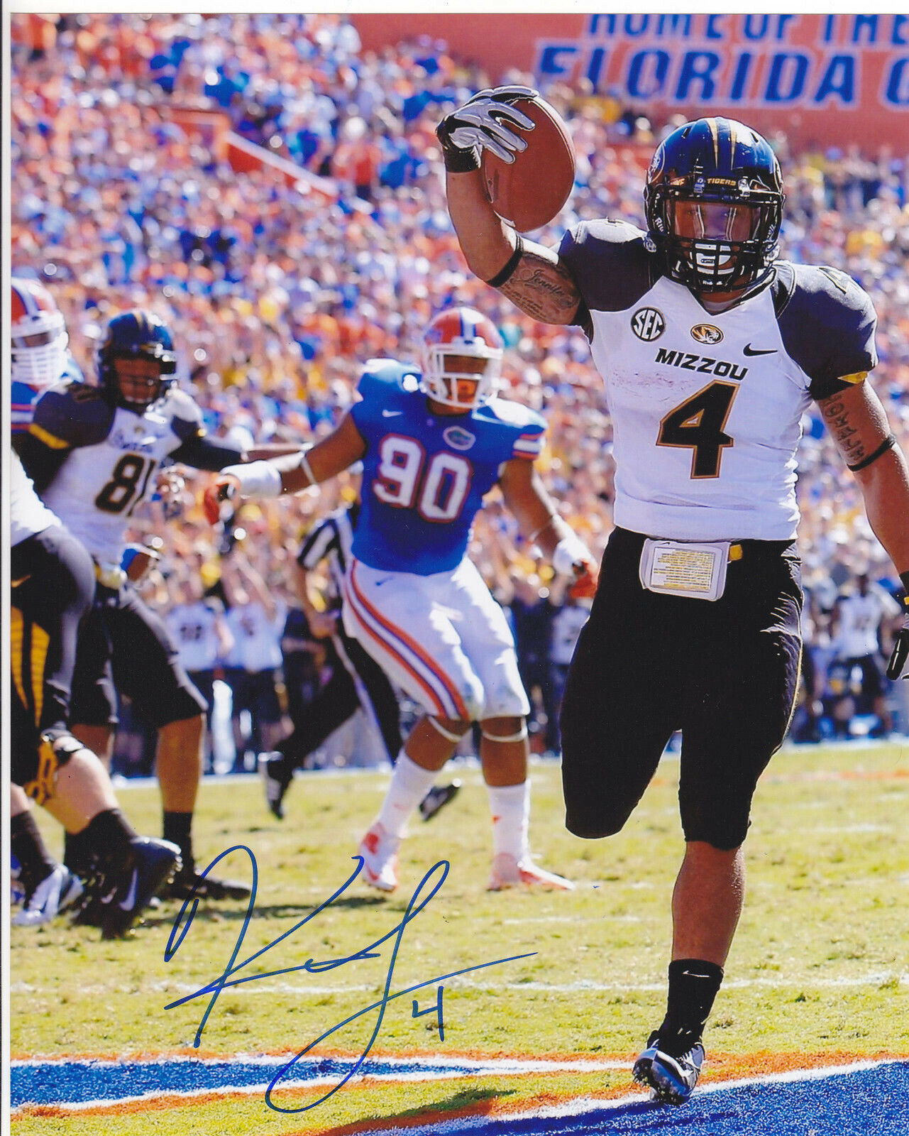 Kendial Lawrence SIGNED MISSOURI MIZZOU TIGERS 8X10 EDMONTON ESKIMOS PROOF