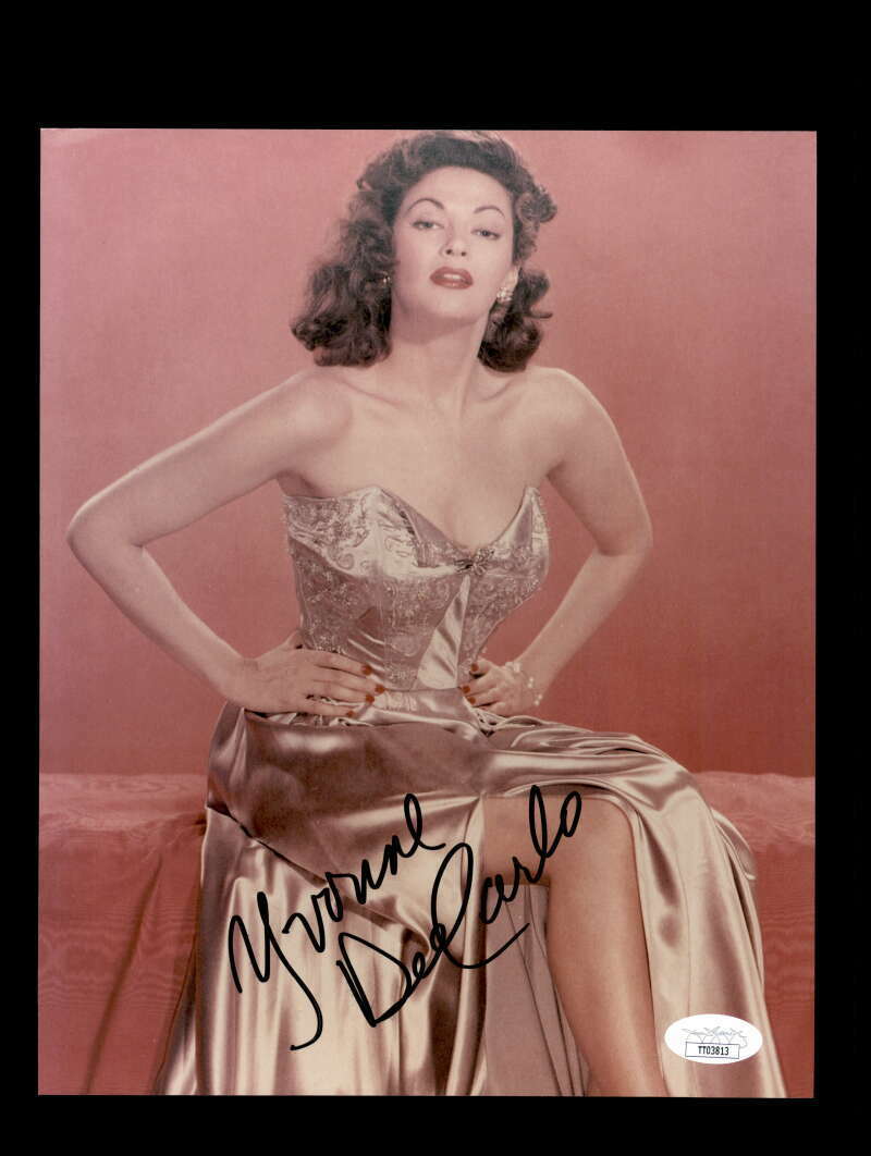 Yvonne DeCarlo JSA Coa Signed 8x10 Photo Poster painting Autograph