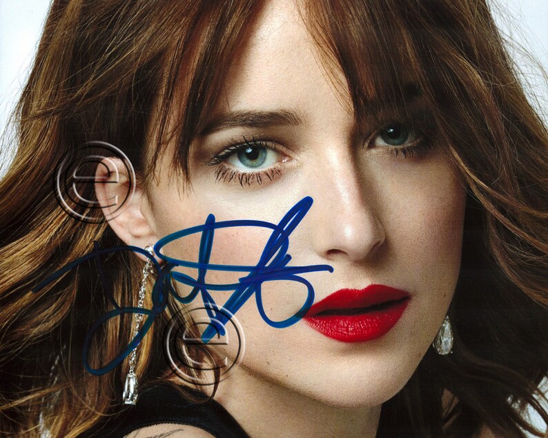 Dakota Johnson Autographed Signed Photo Poster painting 8 x 10 print Photo Poster painting picture poster wall art autograph