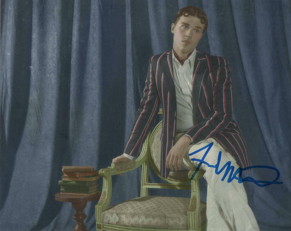 FINN WITTROCK SIGNED AUTOGRAPH 8X10 Photo Poster painting - AHS AMERICAN HORROR STORY, RATCHED