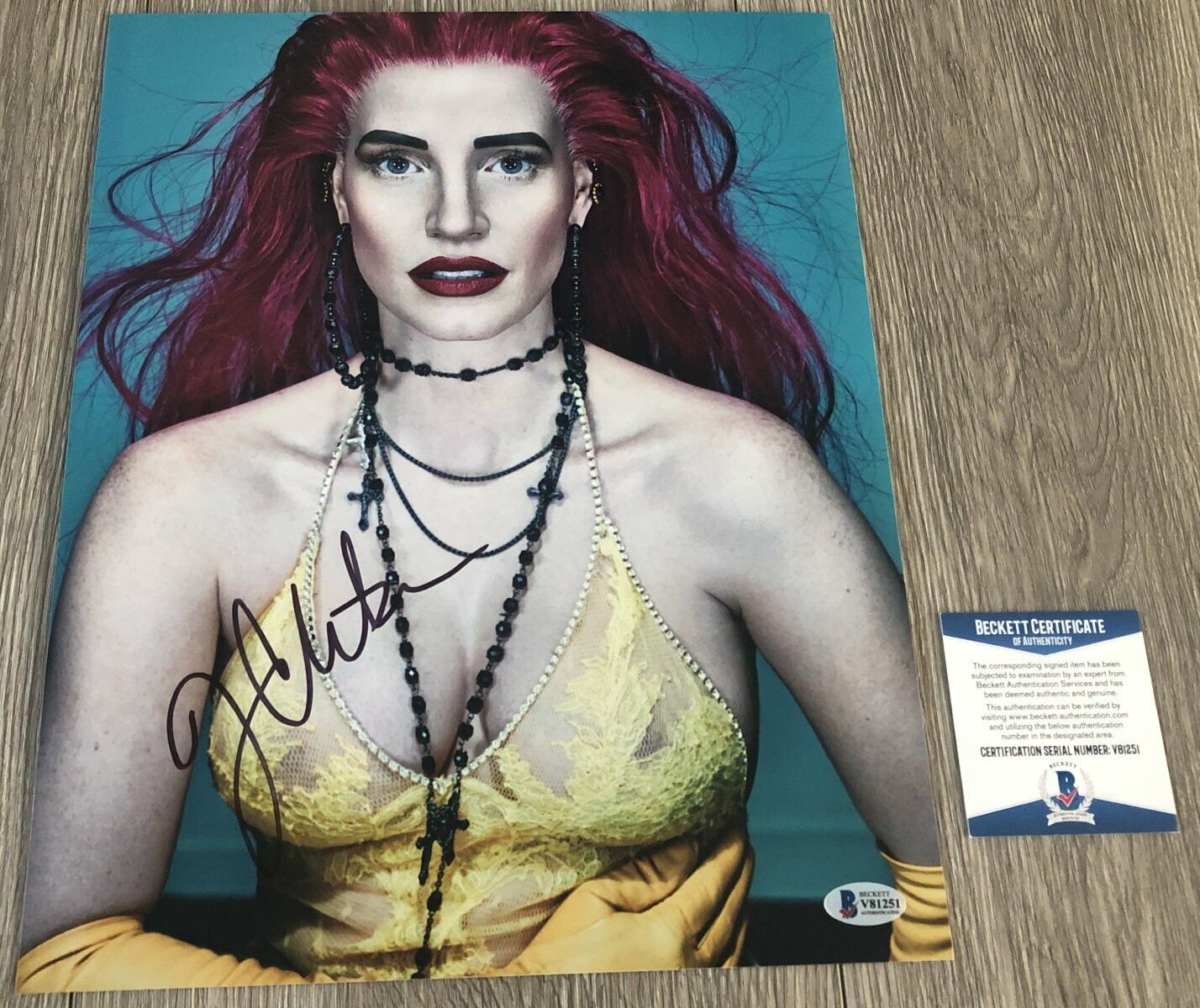 JESSICA CHASTAIN SIGNED MOLLY'S GAME 11x14 Photo Poster painting w/EXACT PROOF & BECKETT BAS COA