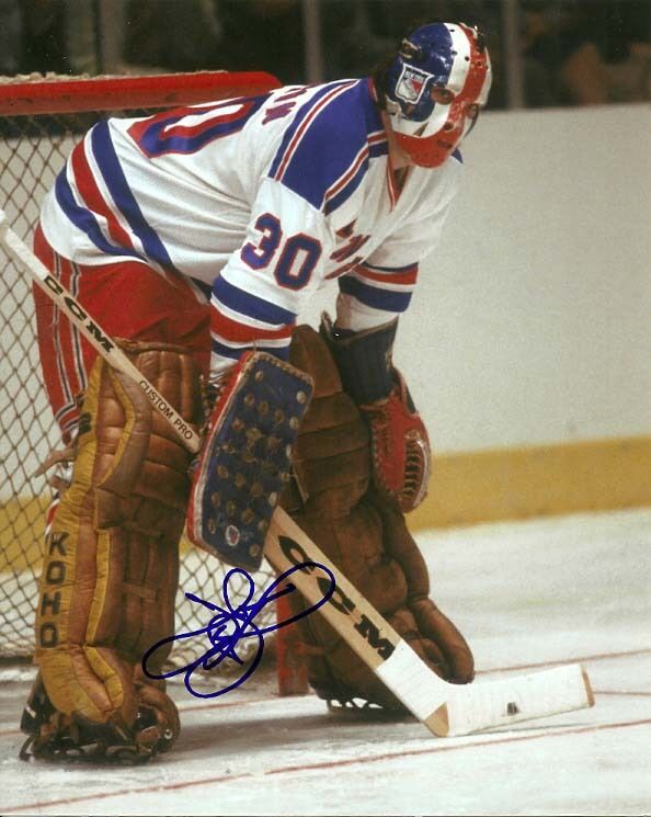 VINTAGE JOHN DAVIDSON SIGNED NEW YORK NY RANGERS GOALIE 8x10 Photo Poster painting #4 Autograph