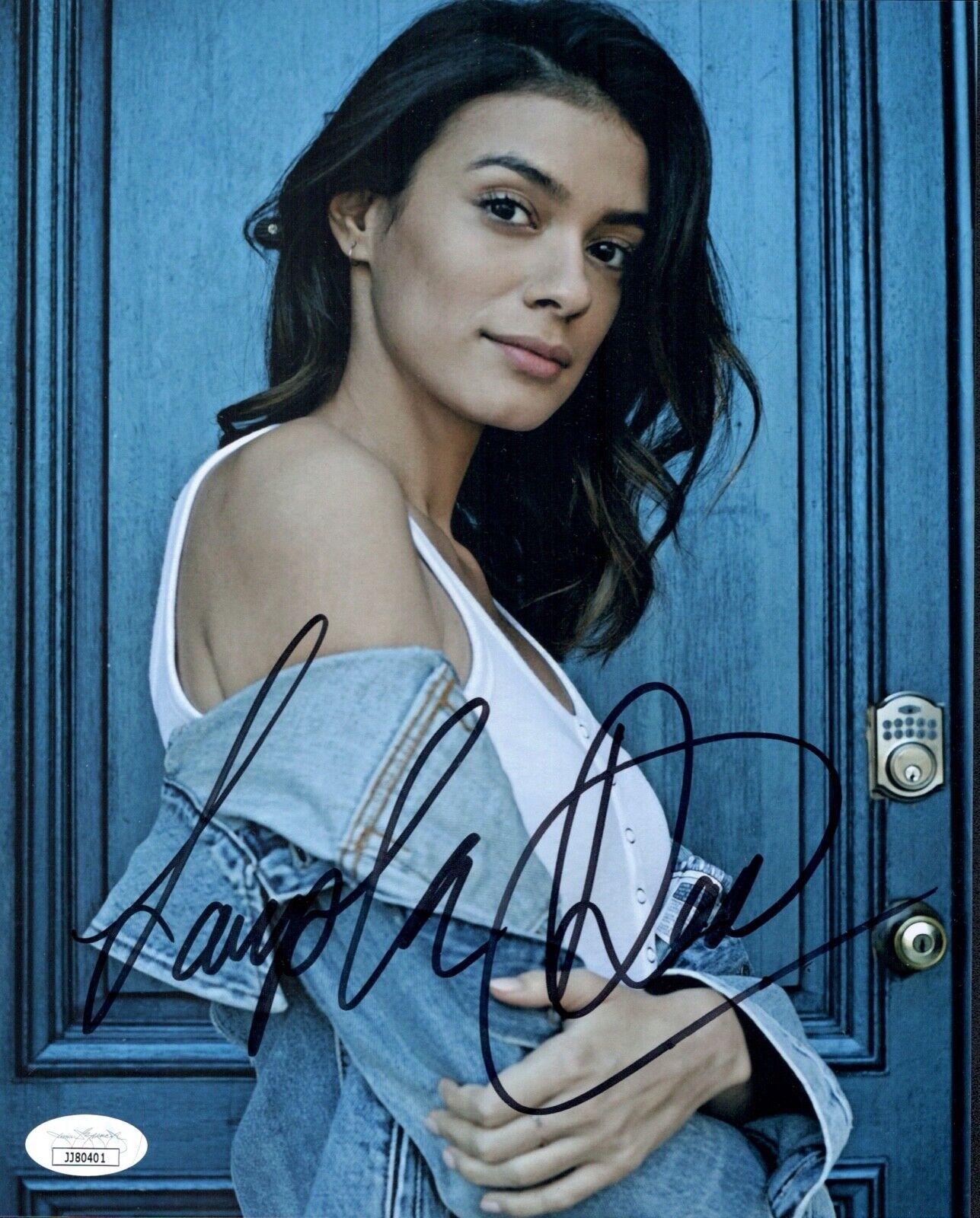 LAYSLA DE OLIVEIRA Signed LOCKE & KEY 8x10 Photo Poster painting DODGE Autograph JSA COA Cert