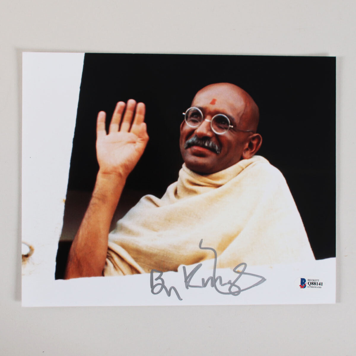 Ben Kingsley Signed Photo Poster painting 8x10 Ghandi - COA BAS