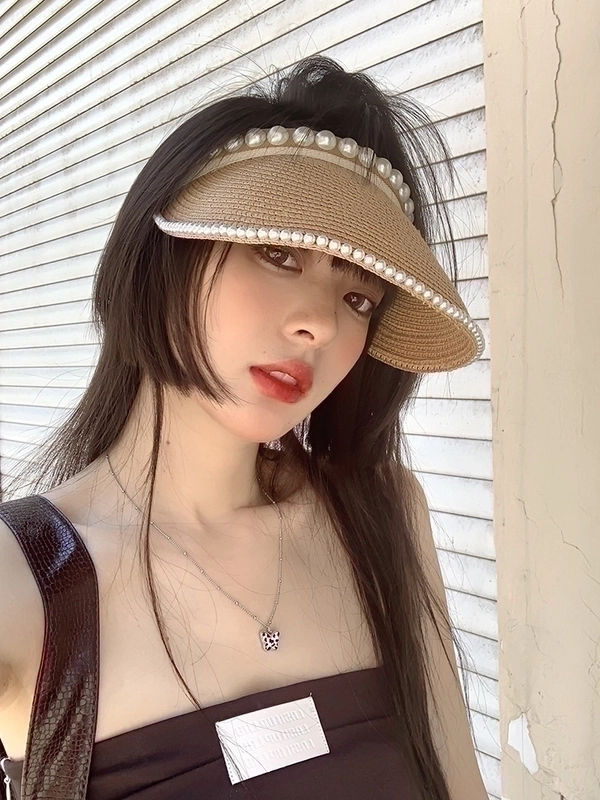 Women’s Casual Solid Color Curved Eaves Sun Hat