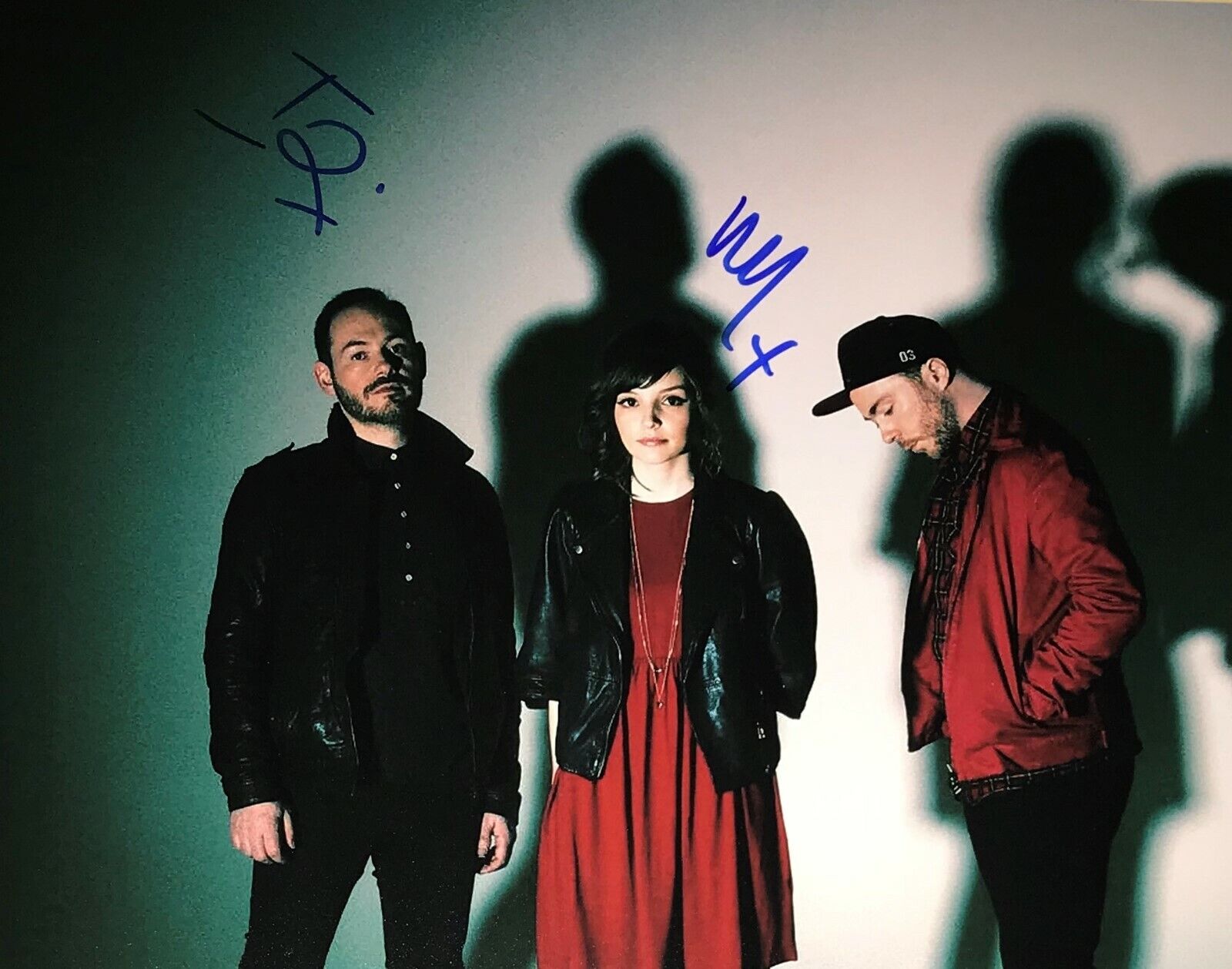 CHVRCHES Group Signed 8x10 Photo Poster painting Autographed COA Lauren Mayberry E1