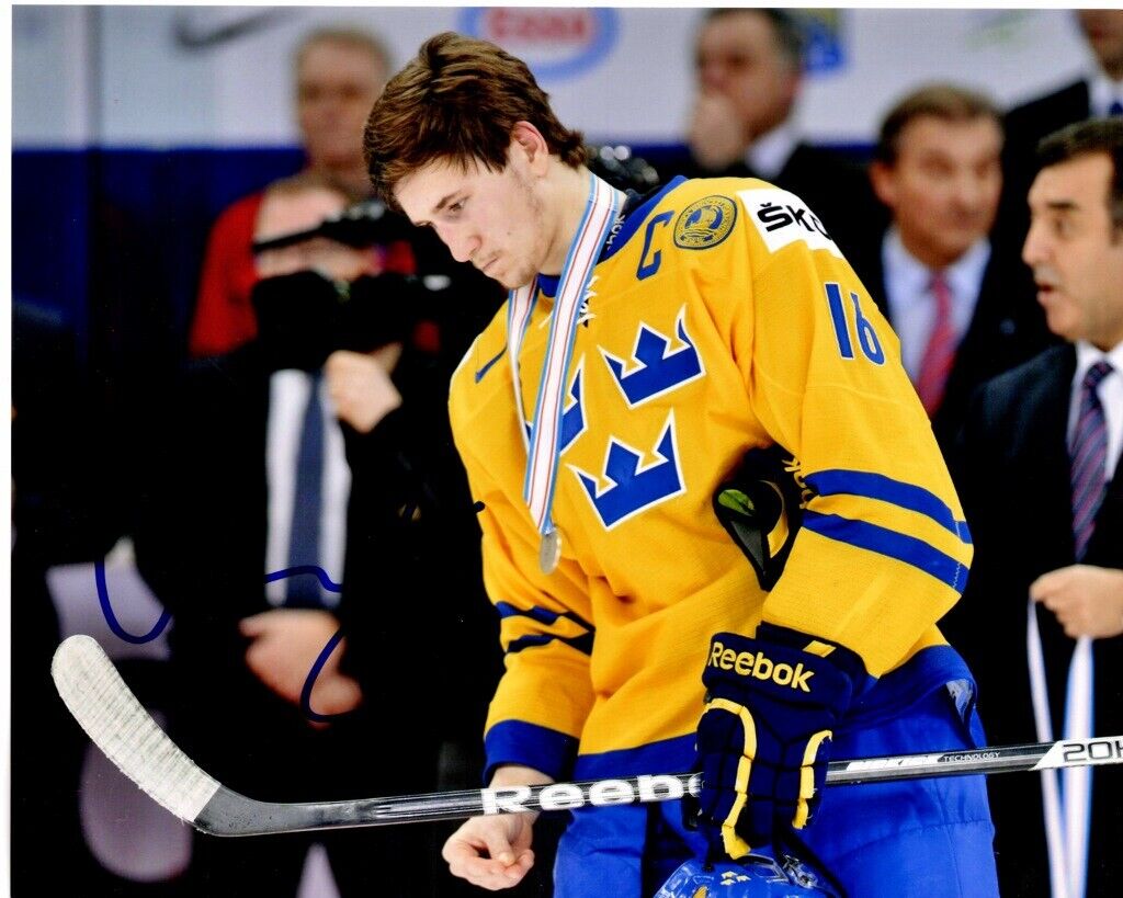 Filip Forsberg Signed - Autographed Sweden National Team 8x10 inch Photo Poster painting