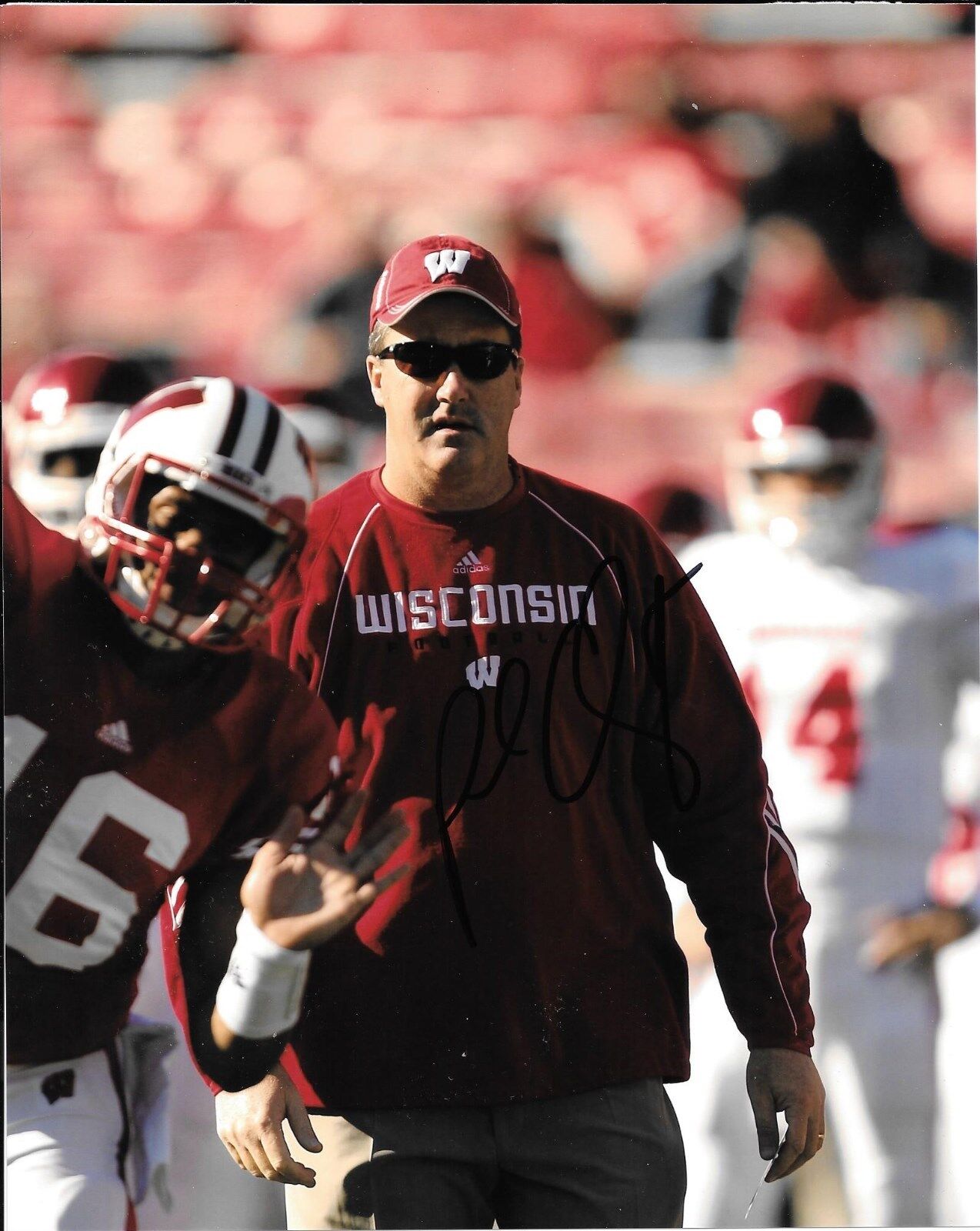 PAUL CHRYST HAND SIGNED WISCONSIN BADGERS 8X10 Photo Poster painting W/COA