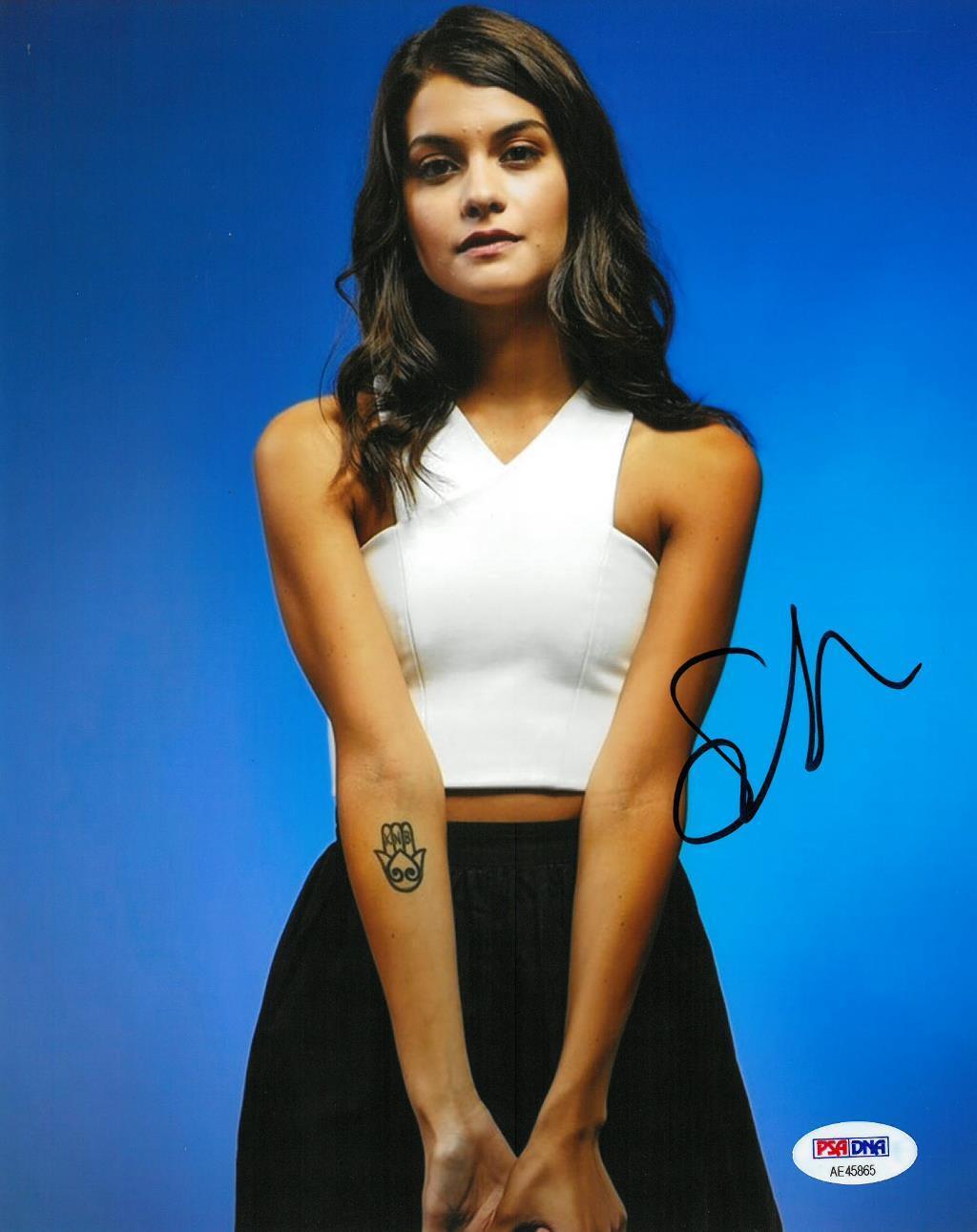 Sofia Black-D'Elia Signed Authentic Autographed 8x10 Photo Poster painting PSA/DNA #AE45865