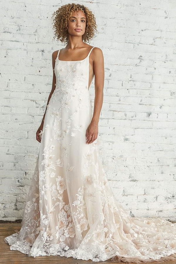 Luluslly Spaghetti-Straps Lace Appliques Wedding Dress Sleeveless Long