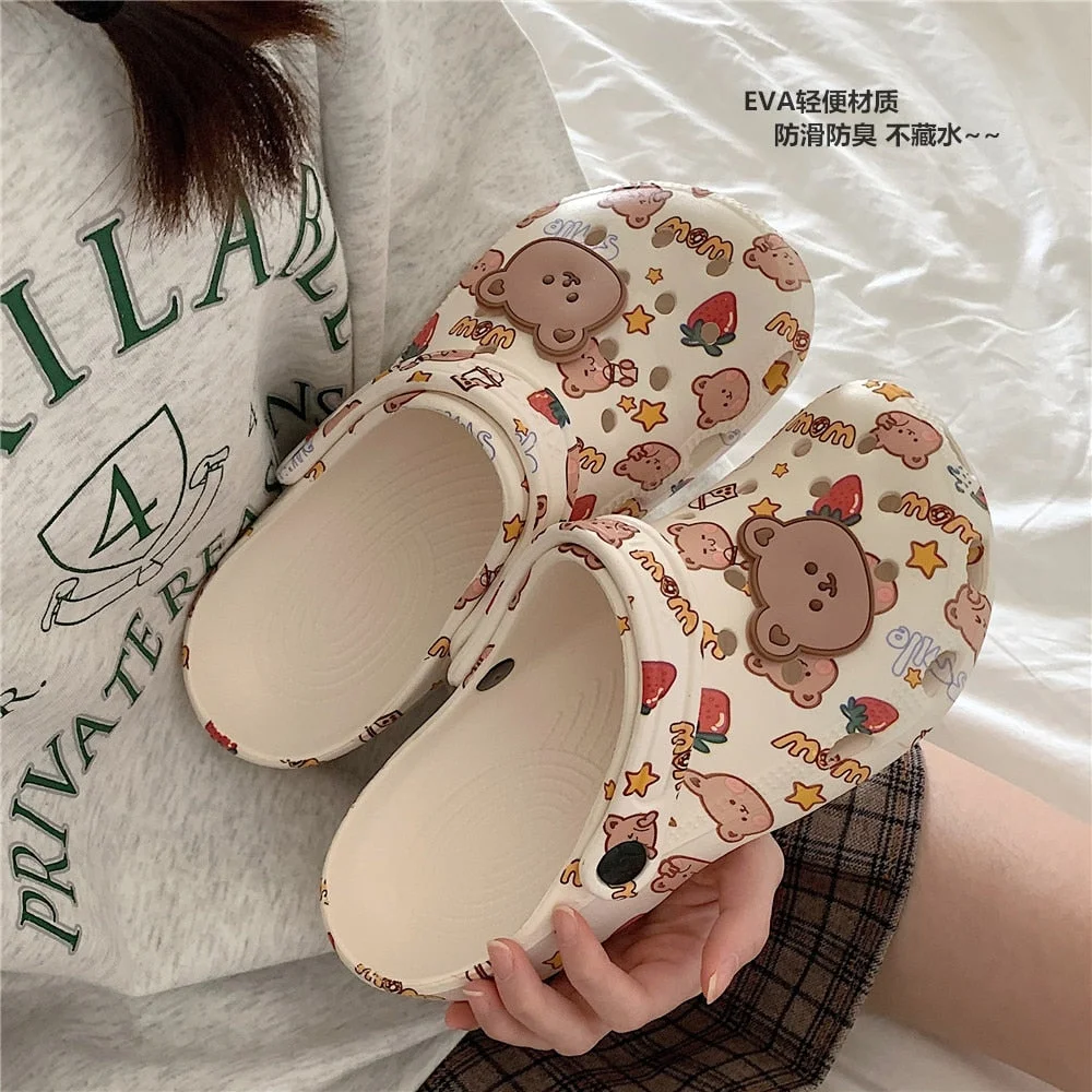 Women's Sandals Korea Ins Style Cute Cartoon Little Bear Deco Hole Shoes Antislip Thicken Sole Outdoor Beach Summer Flats Slides