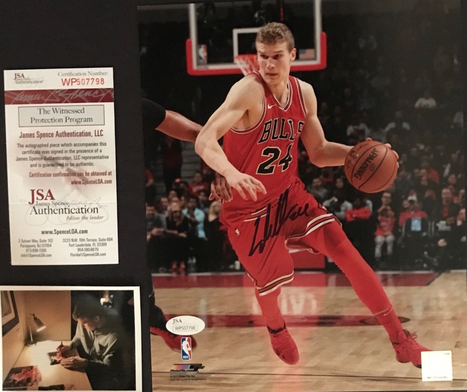 Lauri Markkanen Chicago Bulls Autographed Signed 8x10 Photo Poster painting JSA WITNESS COA 2