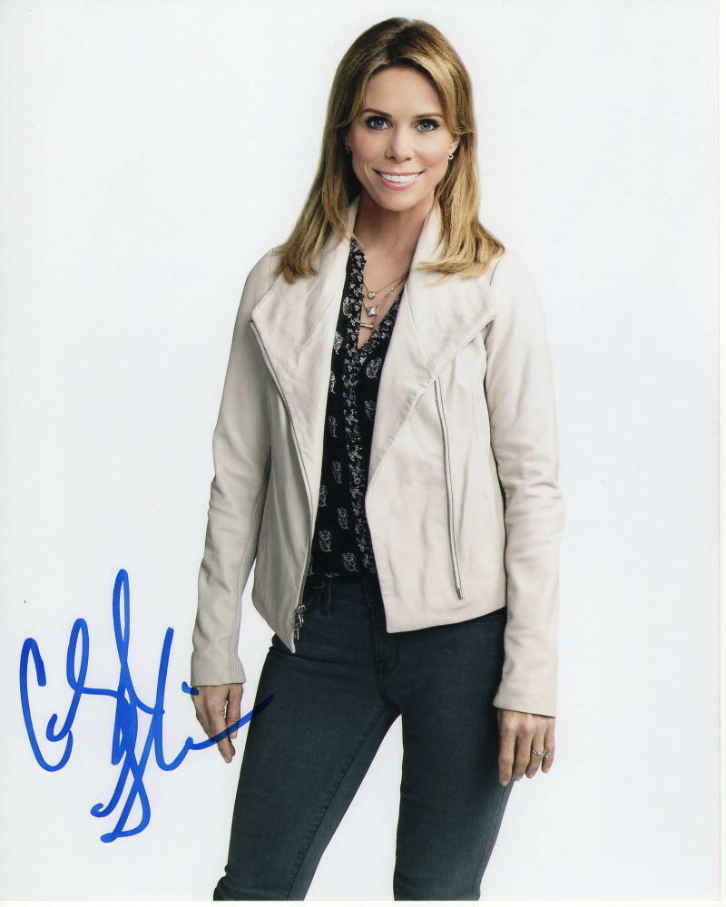 CHERYL HINES SIGNED AUTOGRAPH 8X10 Photo Poster painting - CURB YOUR ENTHUSIASM BEAUTY, KENNEDY