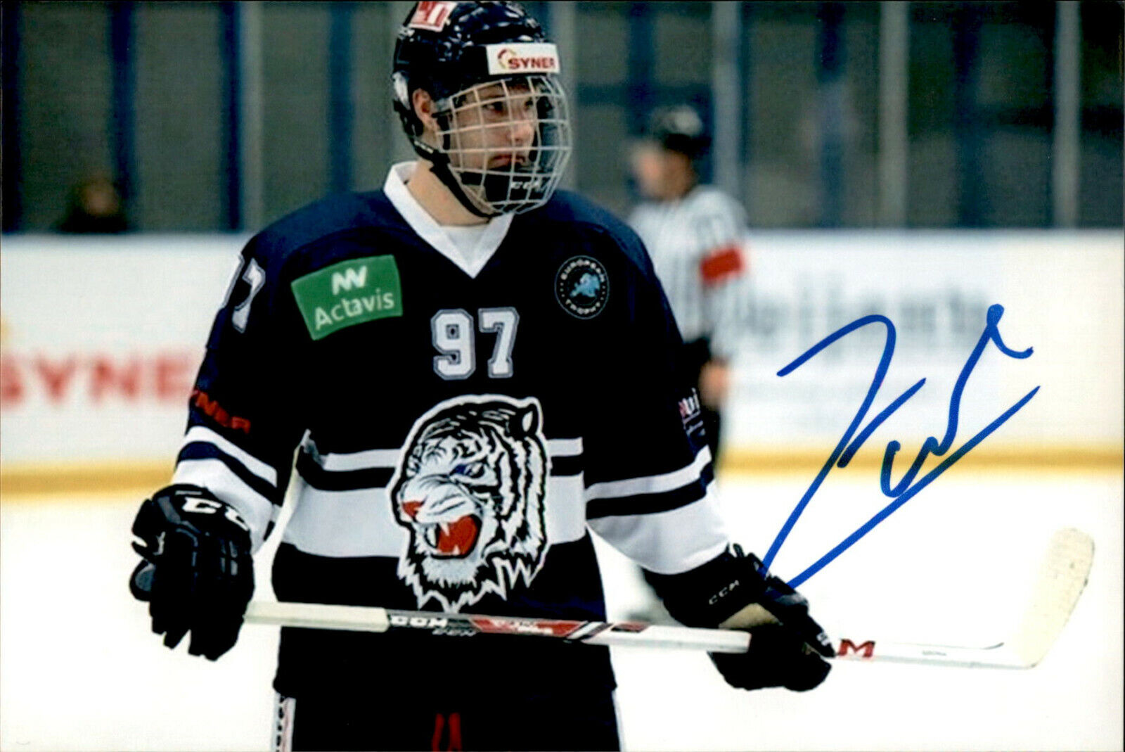 Pavel Zacha SIGNED 4x6 Photo Poster painting CZECH REPUBLIC / NEW JERSEY DEVILS #2