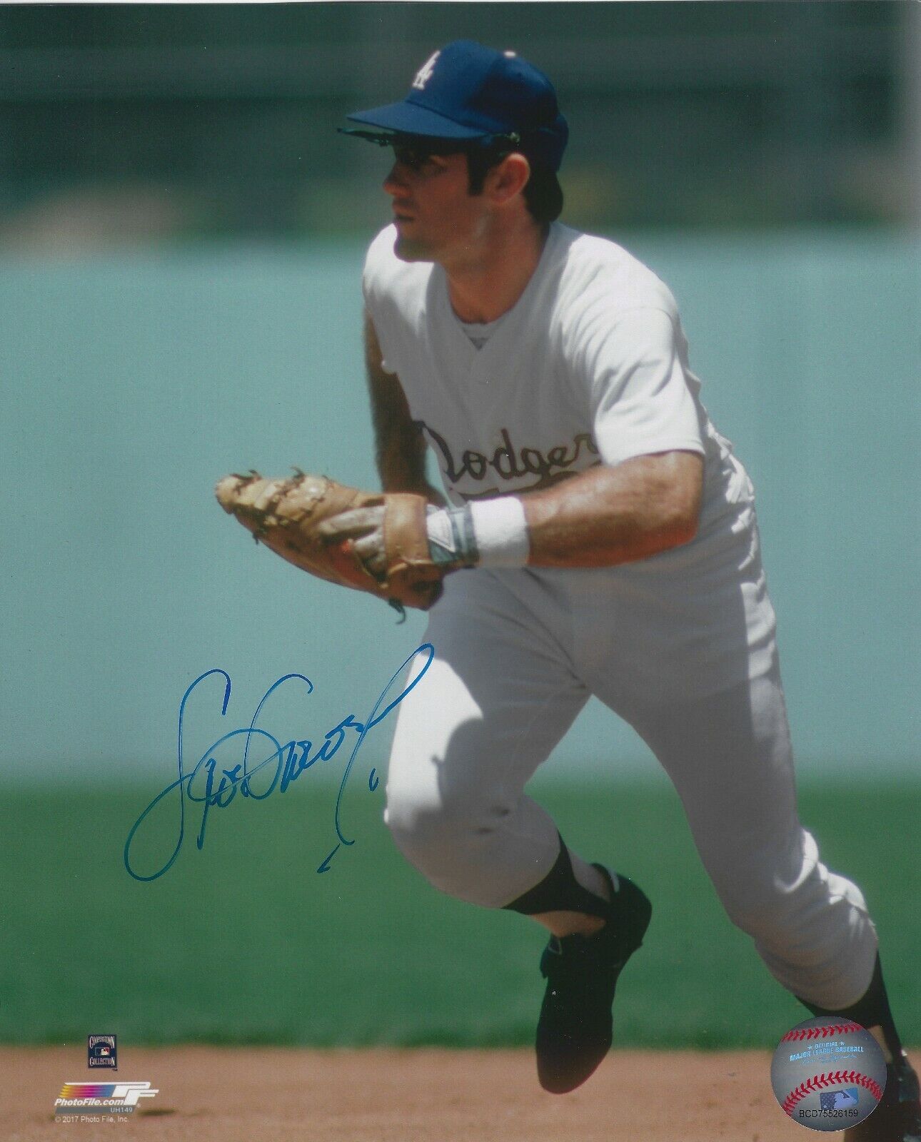 Signed STEVE GARVEY 8x10 Los Angeles Dodgers Autographed Photo Poster painting - COA