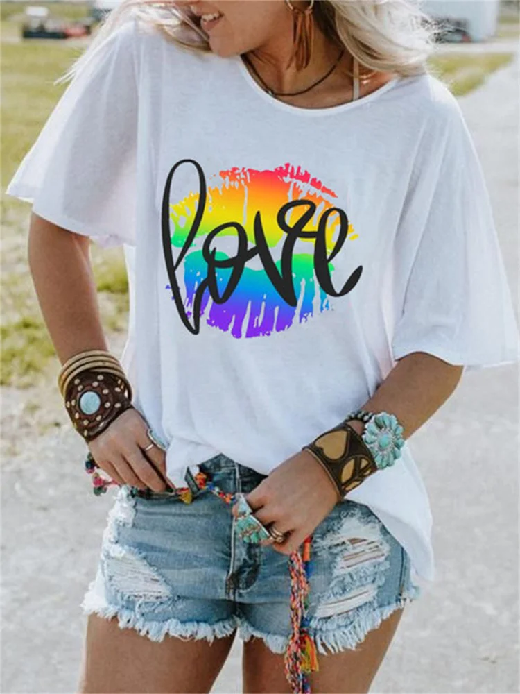 Love Rainbow Lips Oversize T Shirt