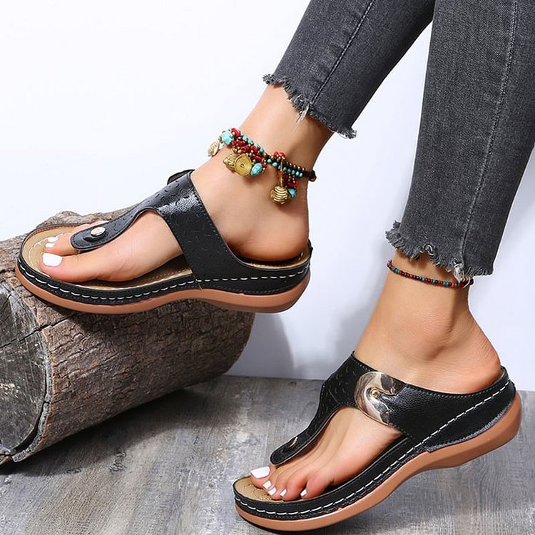 Round head hollow metal buckle can be worn outside the women's sandals