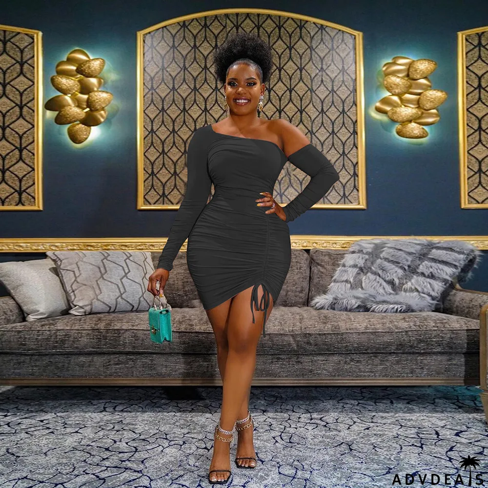 Hot Sale Fashion Sexy One-shoulder Personalized Pleated Dress