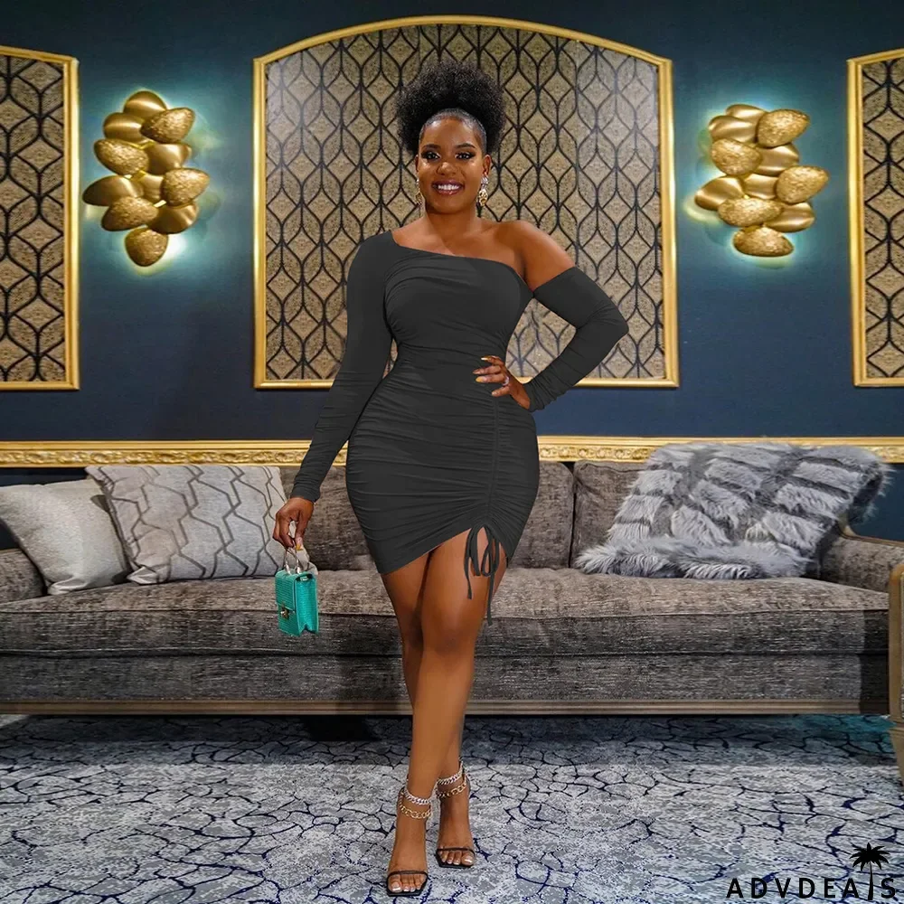 Hot Sale Fashion Sexy One-shoulder Personalized Pleated Dress