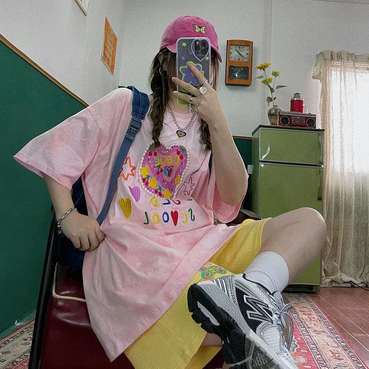 Korean Fashion Love embroidery T-shirt TK190