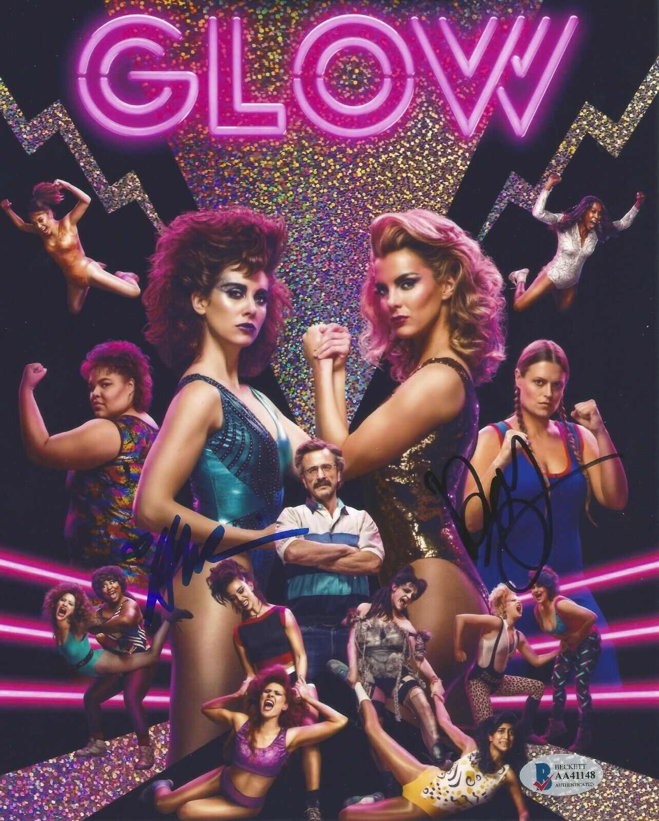 Alison Brie And Betty Gilpin Signed Glow 8x10 Beckett Authentic Photo Poster painting