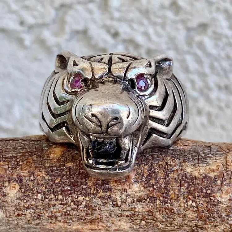 Time Worn Tiger Ring with Red Ruby Eyes in Sterling Silver Size 11