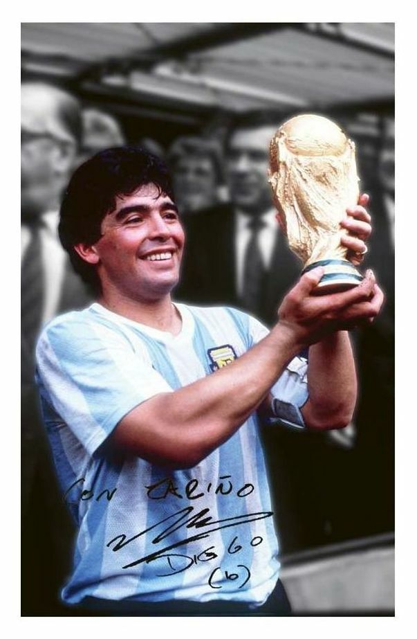 DIEGO MARADONA - ARGENTINA AUTOGRAPH SIGNED Photo Poster painting POSTER PRINT