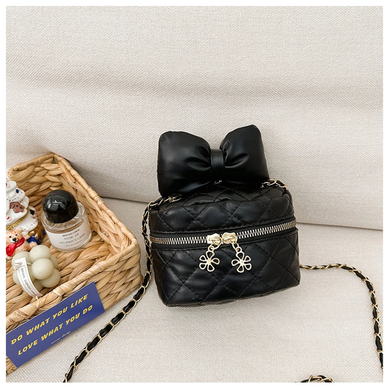 Women’s Medium Pu Leather Solid Color Classic Style Streetwear Square Zipper Crossbody Bag