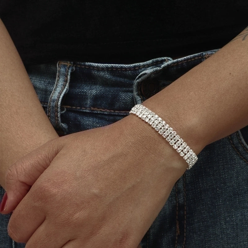 Simple Four-leaf Clover Rhinestone Titanium Steel Bracelet