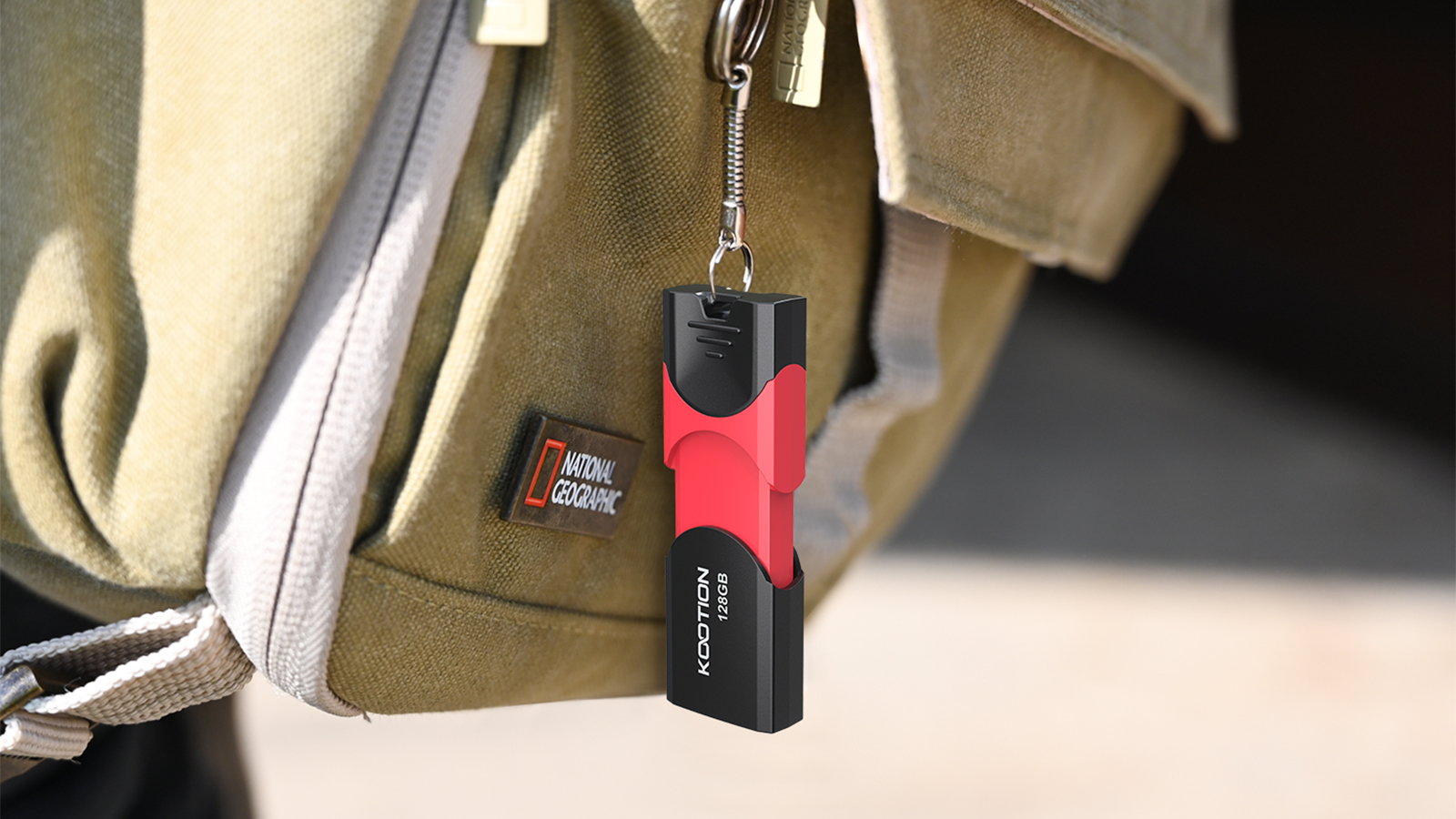 What can you benefit from a USB flash drive?