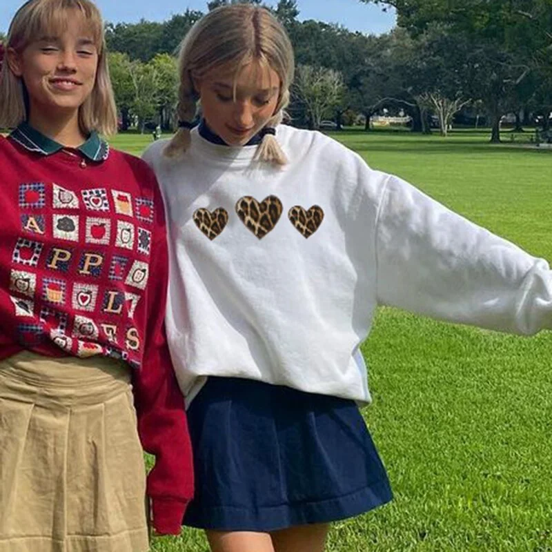 Streetwear Leopard Heart Print Y2K Sweatshirts Women Oversized Vintage Fashion Sweat Shirt Joggers Korean Tops Tee Cuteandpsycho