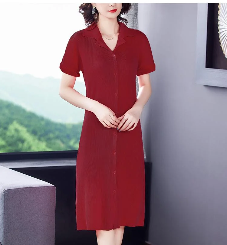 Elegant pleated mid-length dress