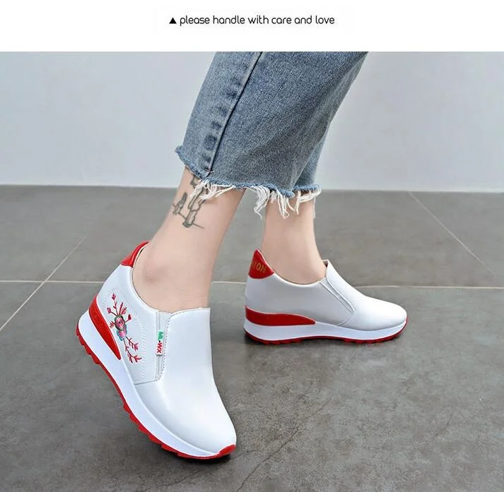 NEW Brand Women Casual Shoes Woman Sneakers Fashion Breathable PU Leather Platform White Women Shoes Soft Footwears Embroidered