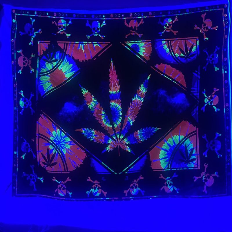 Psychedelic Fluorescent Tapestry Mushroom Wall Hanging Tapestry Room Decor Aesthetic Wall Tapestry Luminous Hippie Tapestries
