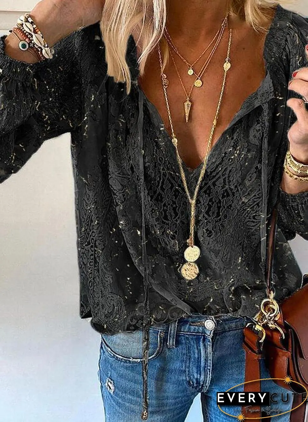 V Neck Lace Pullover Top