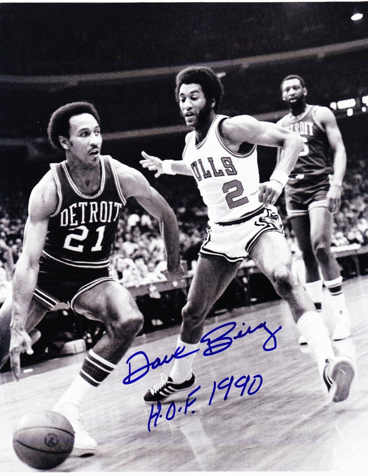 Dave Bing signed 8x10 Detroit Pistons B&W Photo Poster painting #1