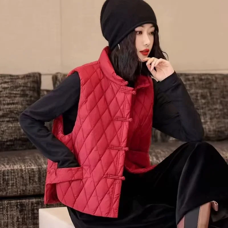 Toloer New Chinese Style Dish Buckle White Duck Down Down Vest Female Wear Winter New Fashion Diamond Large Size Vest Down Liner-Outfit Ideas