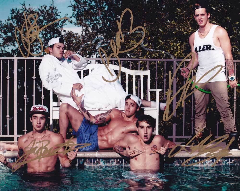 The Janoskians In-Person AUTHENTIC Autographed Group Pic by all 5 SHA #11593