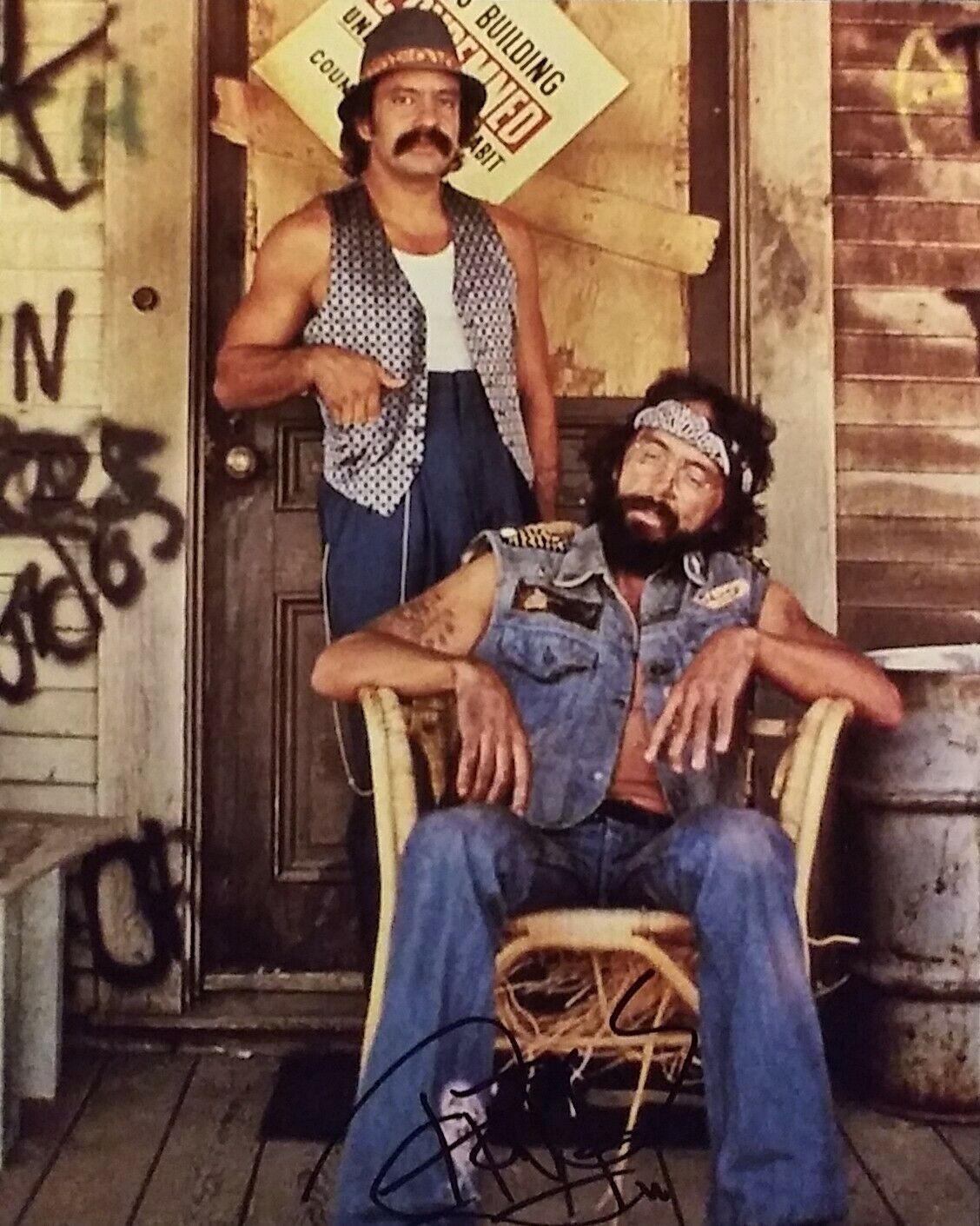 Tommy Chong signed 8x10