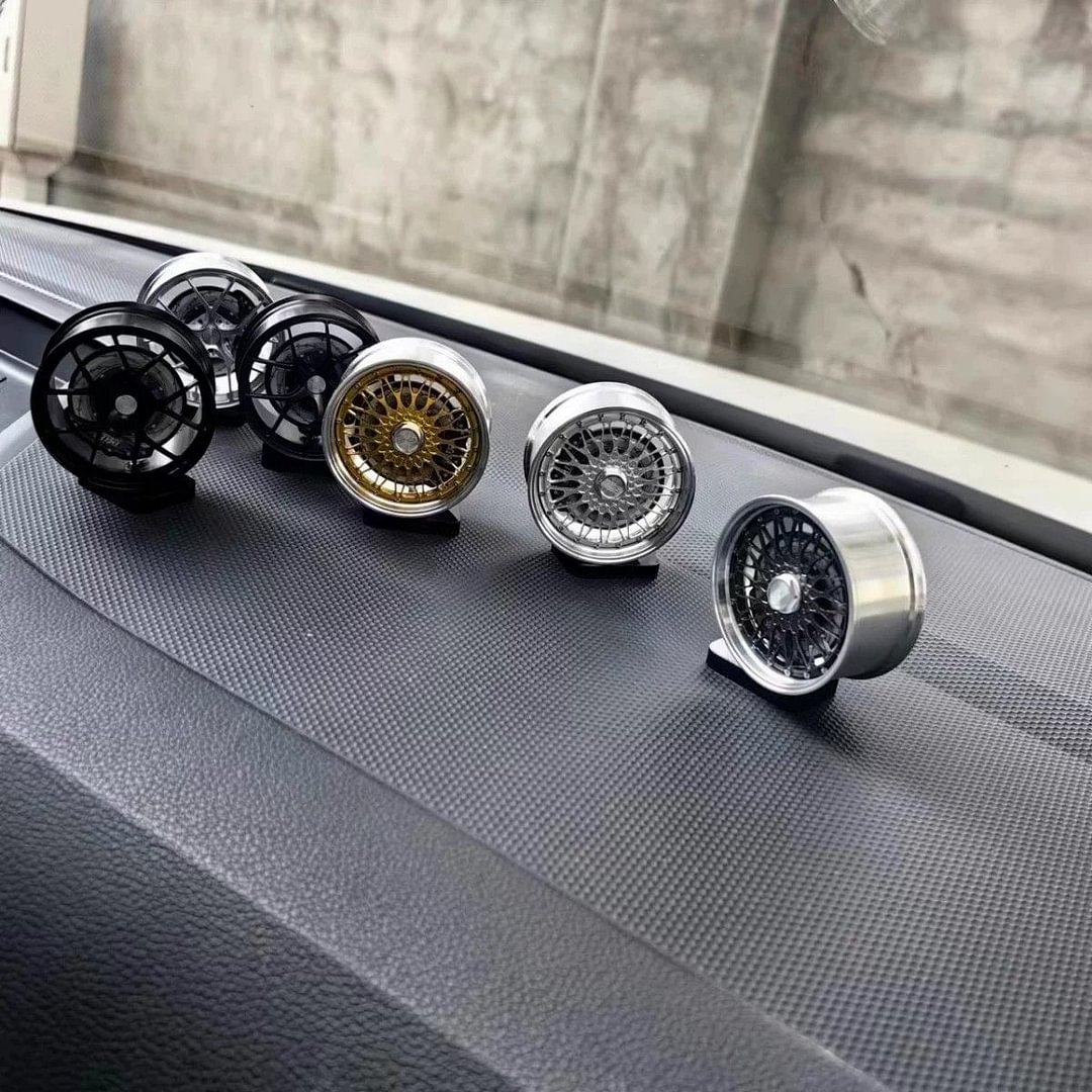 Car-mounted forged aluminum alloy wheel-shaped air freshener (car logo can be customized)