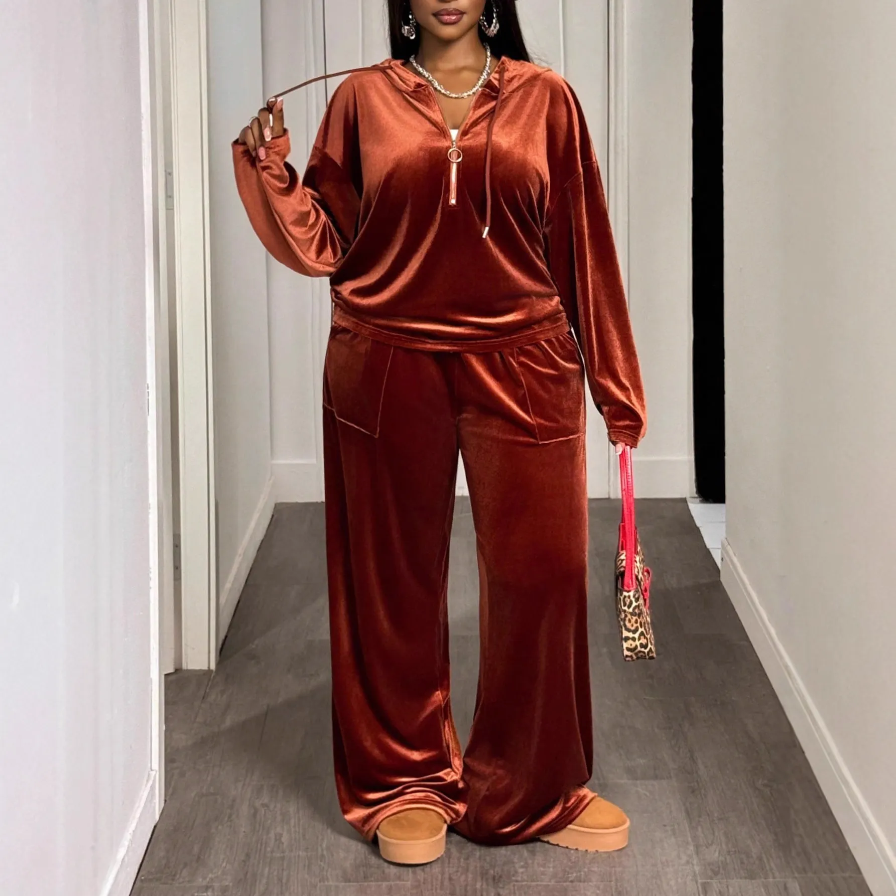 Plus Size Women Velvet Tracksuit Set